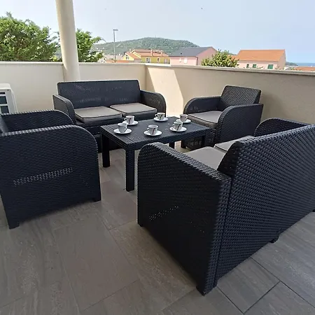 Apartments Antonia Primosten Exterior photo